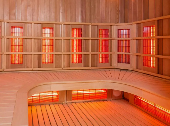 Instalacja sauny na podczerwień w domu - porady i obliczanie parametrów mocy paneli IR